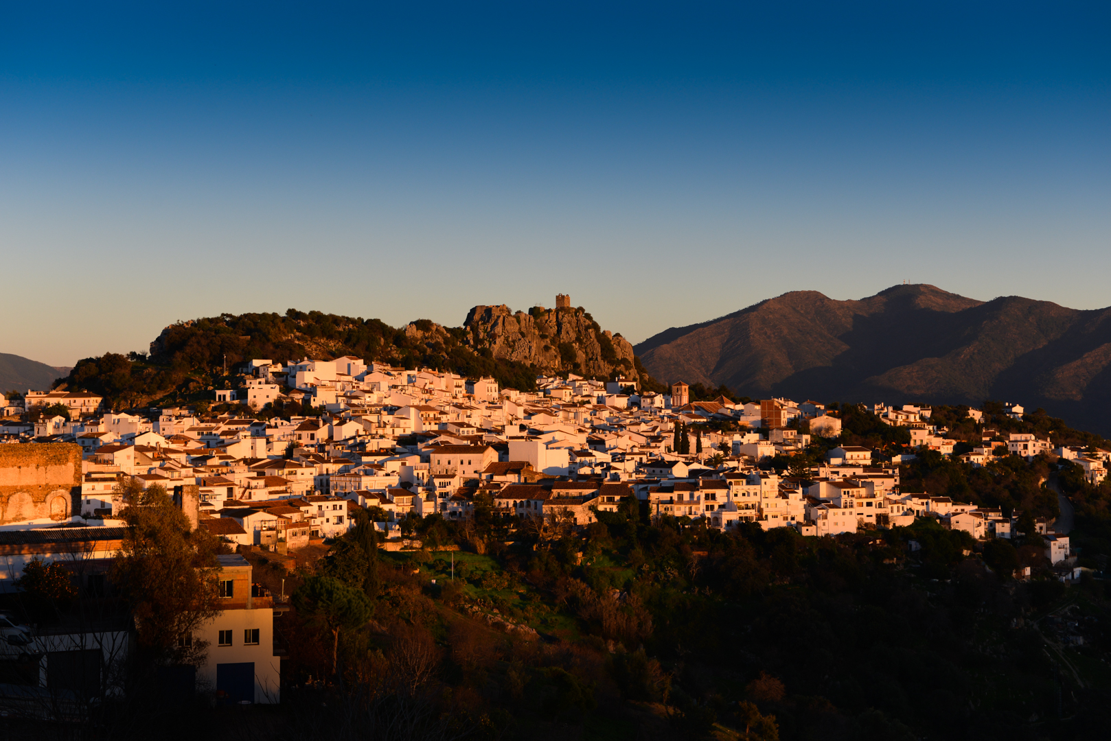 How to Buy Property in Andalucía's White Villages: Complete Guide for British Retirees